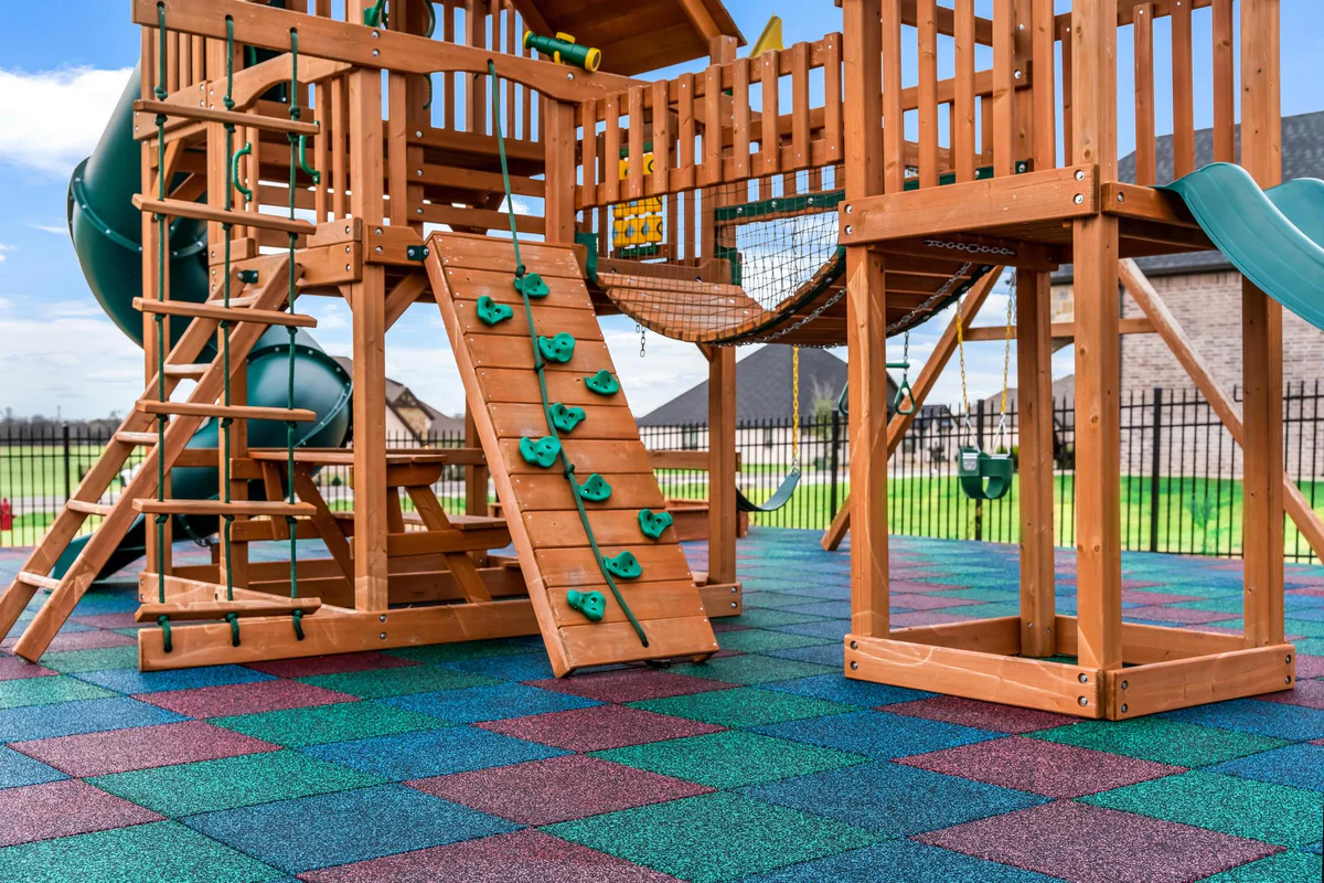 playground-green-rubbersurface_1200x1200